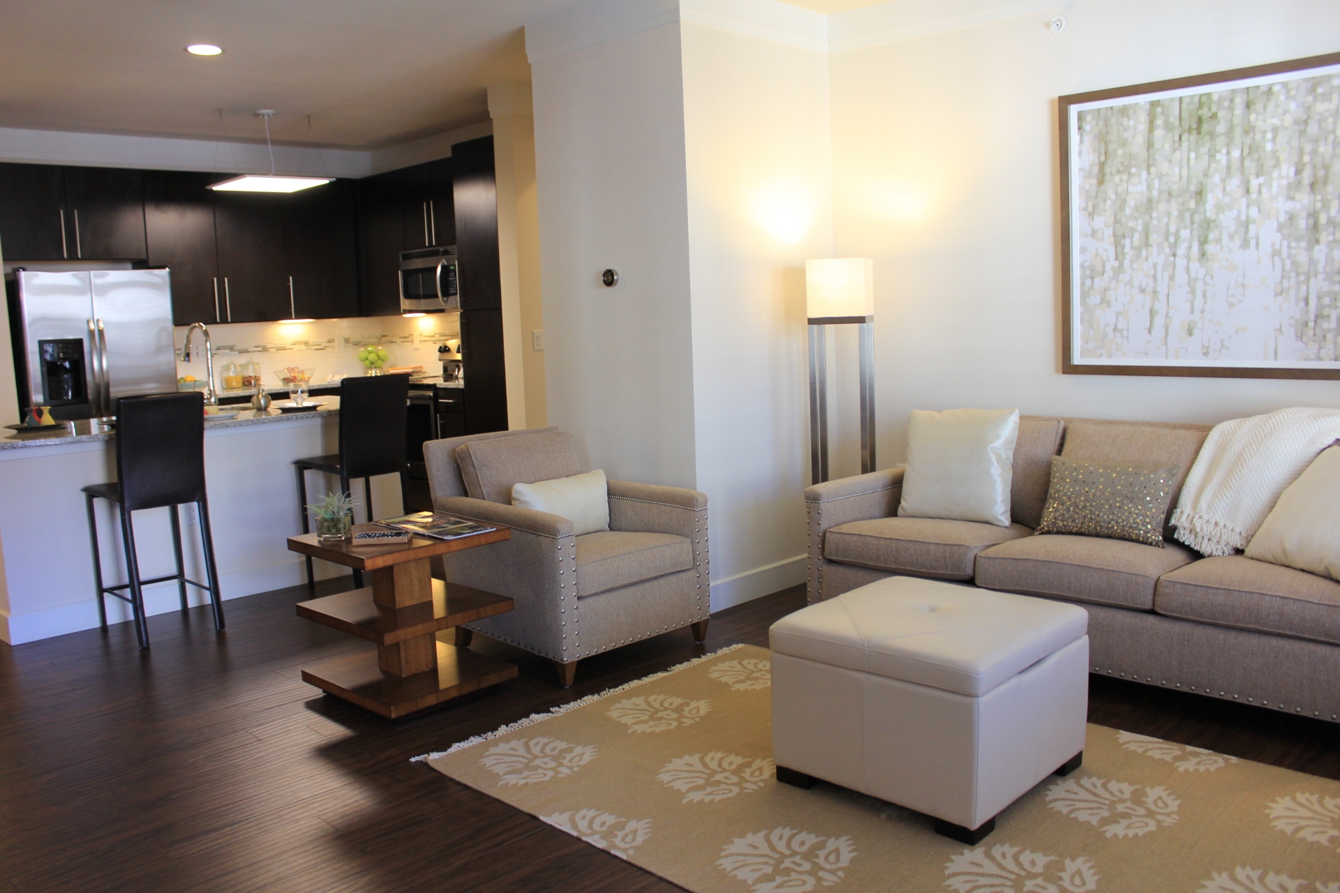 Simple Ideas for Redecorating a Rented Space